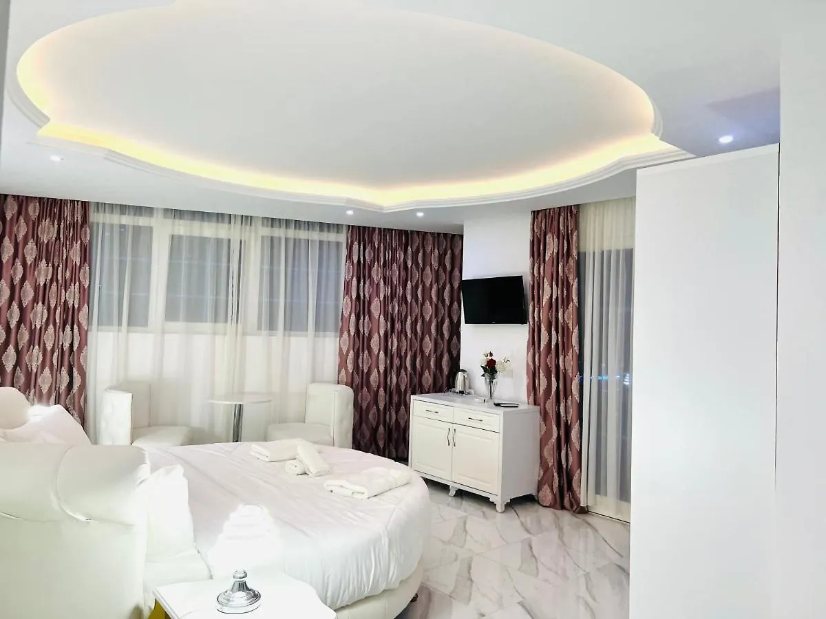Ujvara Hotel Golem  4*, Golem (Tirana)