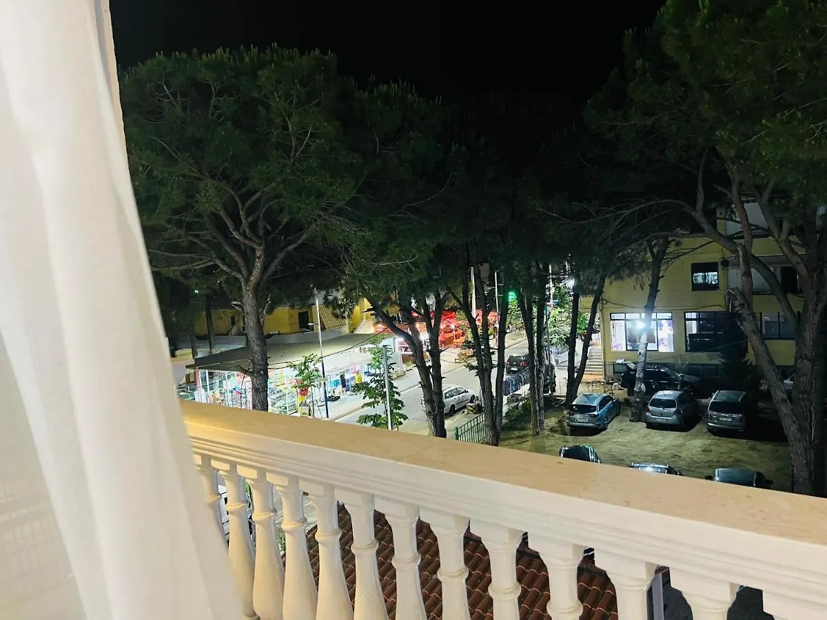Ujvara Hotel Golem  Albania