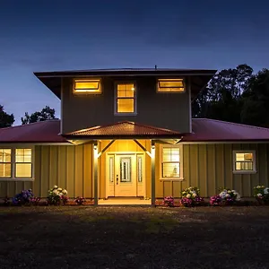 Bed & Breakfast Kilauea House