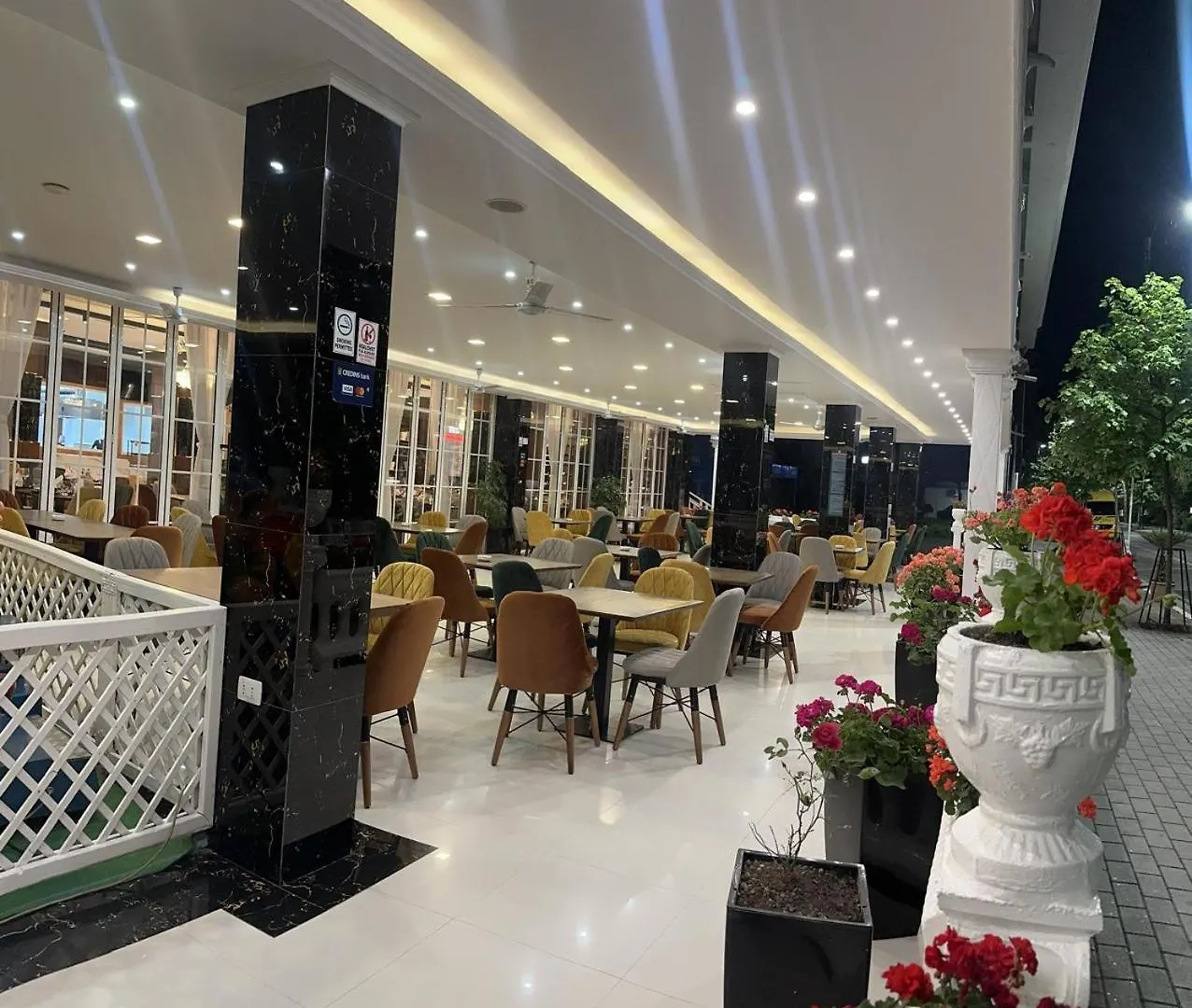 Ujvara Hotel Golem  4*, Golem (Tirana)